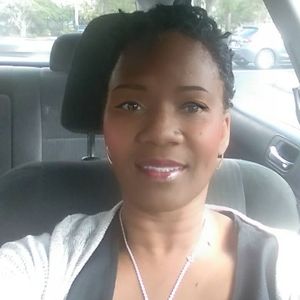 Meet your Posher, Leslie